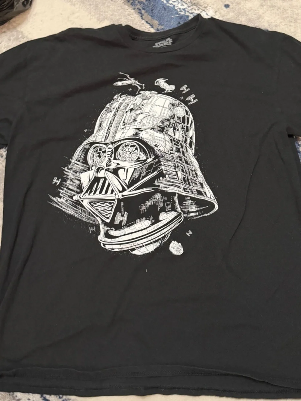 Fifth Sun Men's XL Black Graphic T-Shirt